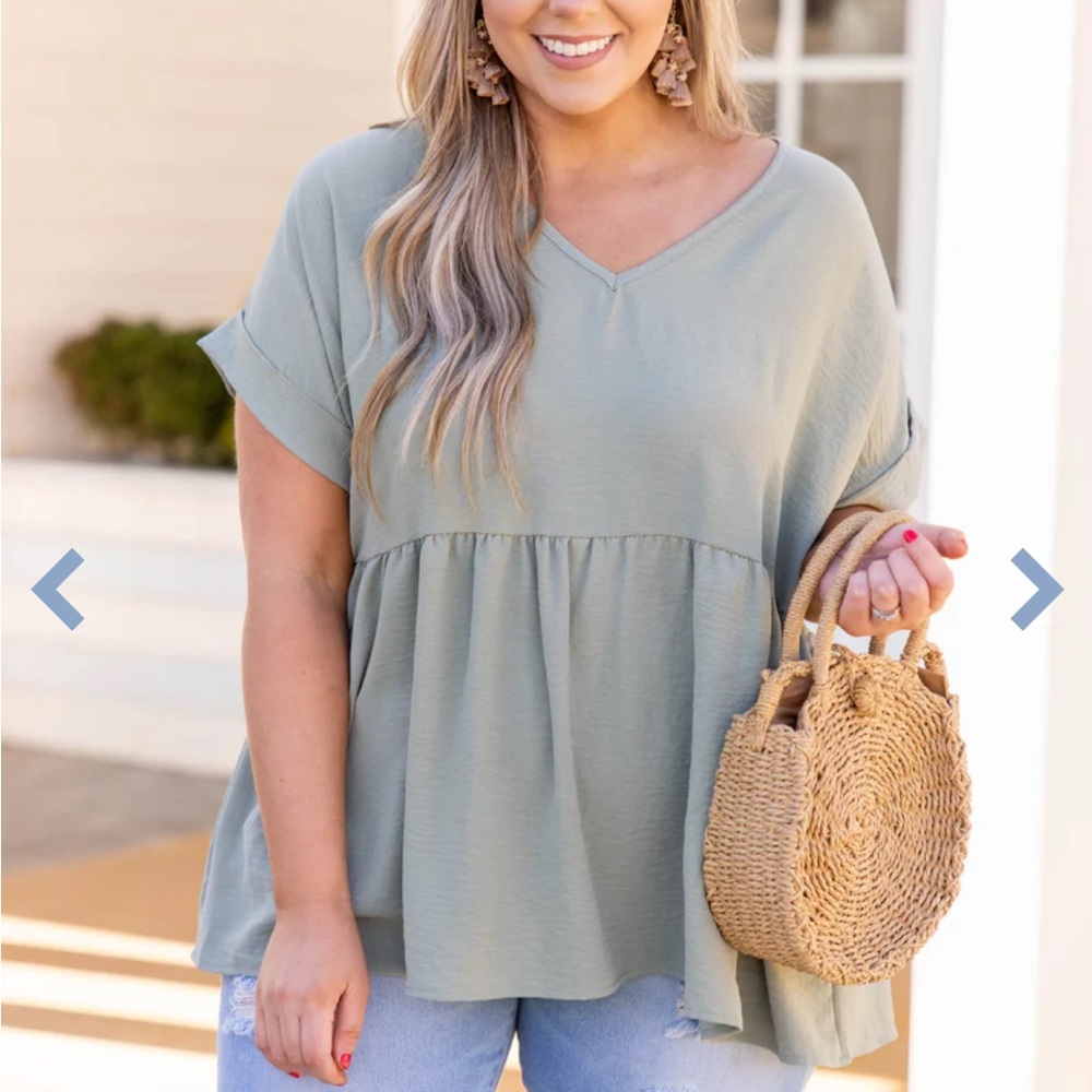 Chic Soul Wide Eyed Gaze Top Blouse Plus Curvy